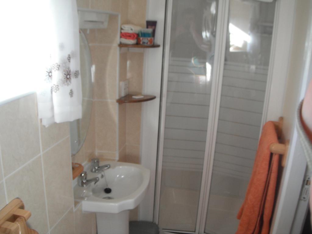 Castlemaine House B&B Room photo